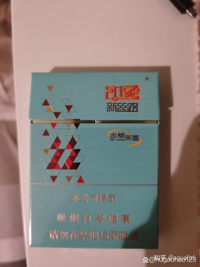 老挝是一个烟草生产国，同时也是香烟的进口国。以下是一些在老挝市场上常见的进口香烟品牌